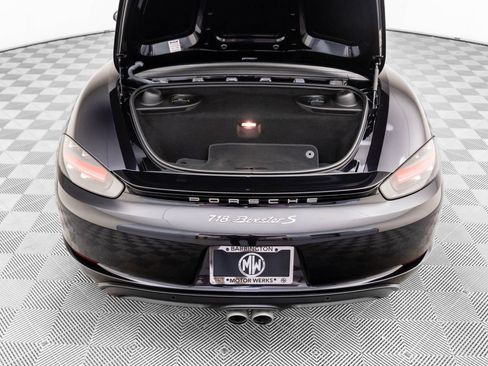 Used 2018 Porsche 718 Boxster S image 34