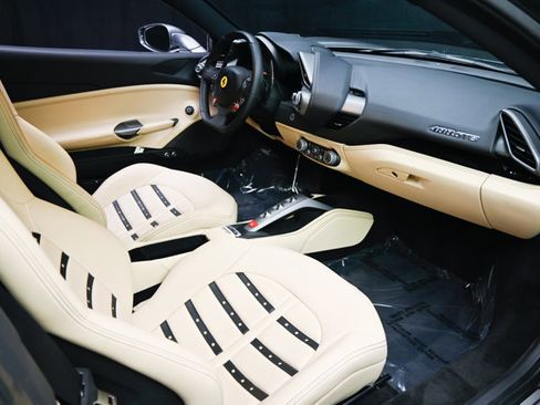 Used 2016 Ferrari 488 GTB image 59