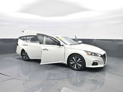 Used 2021 Nissan Altima 2.5 SL image 46