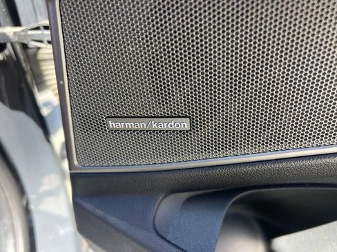 Used 2020 BMW M340i w/ Executive Package image 29