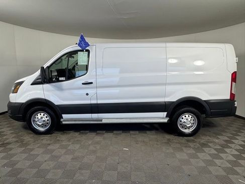 Certified 2023 Ford Transit 250 Low Roof AWD w/ Exterior Upgrade Package image 4