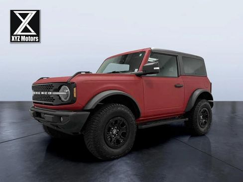 Used 2022 Ford Bronco Wildtrak image 2