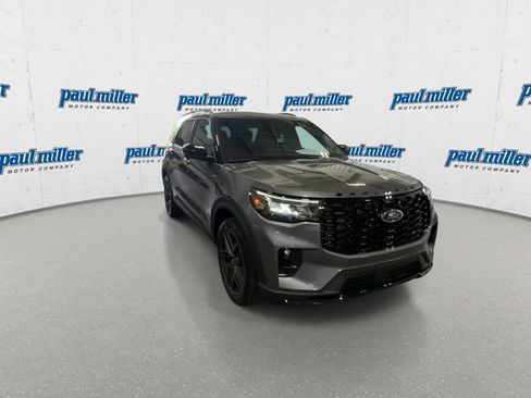 New 2026 Ford Explorer ST-Line w/ ST-Line Street Pack AWD/4WD image 3