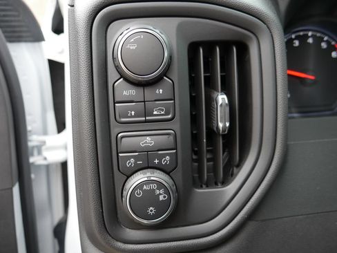 Used 2024 Chevrolet Silverado 1500 W/T w/ WT Value Package AWD/4WD image 17