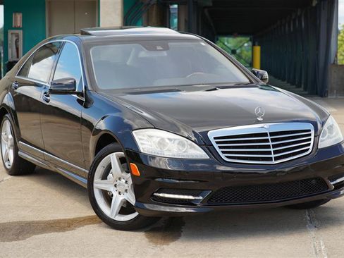 Used 2010 Mercedes-Benz S 550 4MATIC image 7