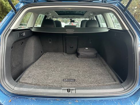 Used 2017 Volkswagen Golf Alltrack SE image 14