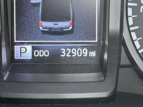 Used 2022 Toyota Tacoma SR image 18