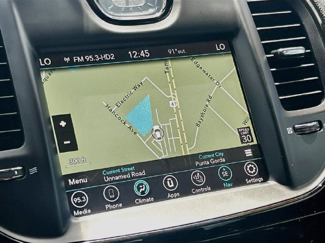 Used 2022 Chrysler 300 S RWD image 10