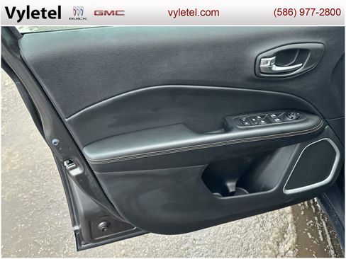 Used 2020 Jeep Compass Limited w/ Rear Convenience Group image 16