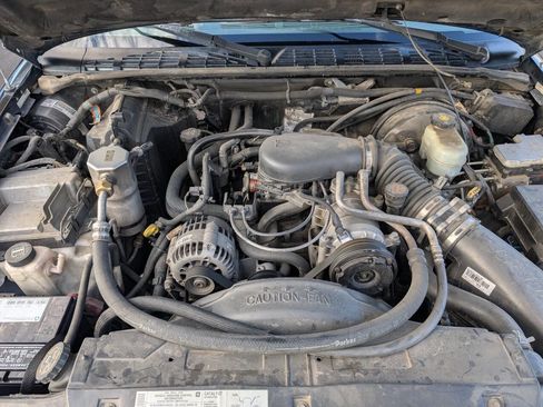 Used 2004 GMC Sonoma SLS w/ Appearance Package image 10