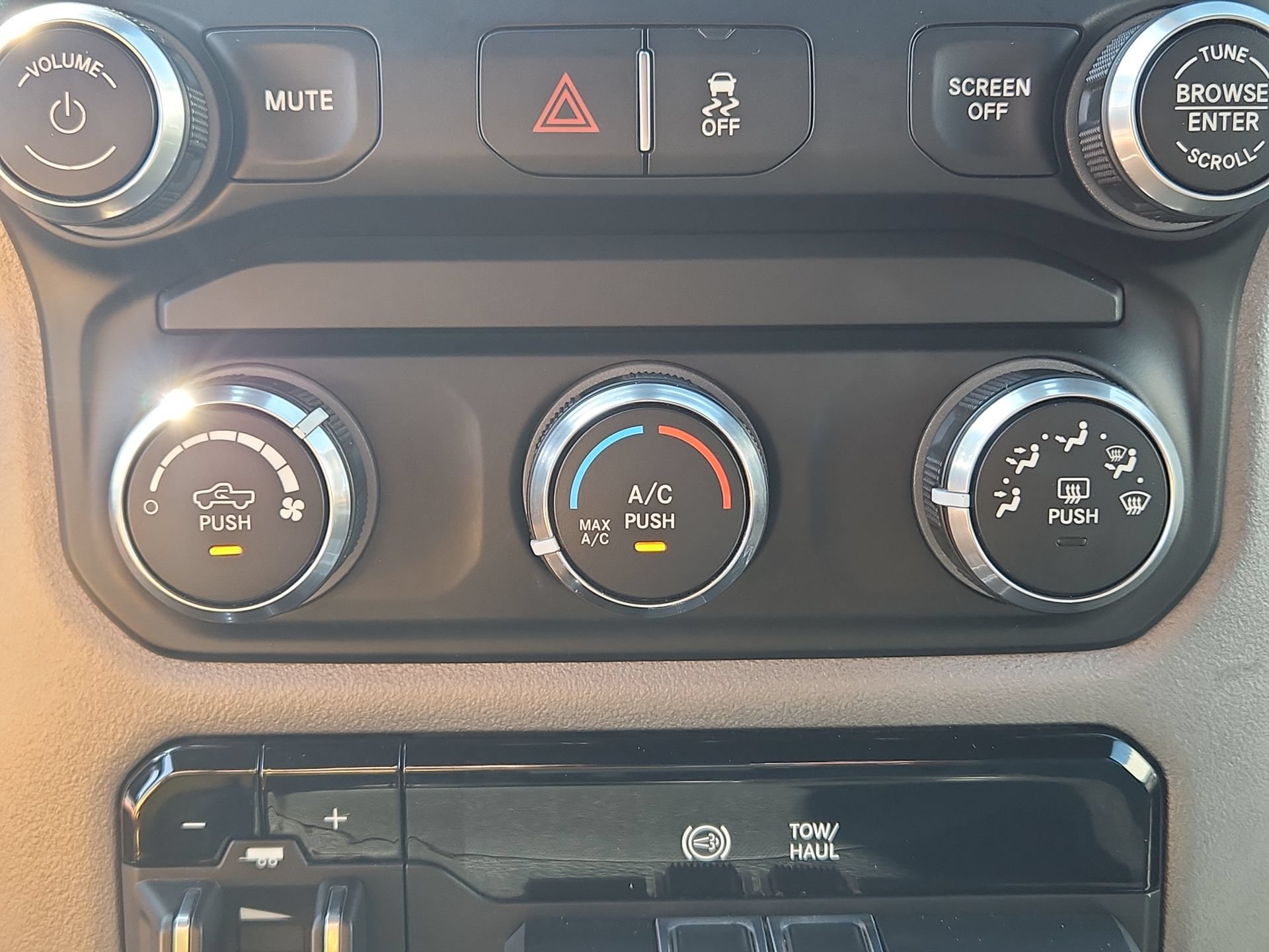 Certified 2022 RAM 2500 Big Horn AWD/4WD image 16
