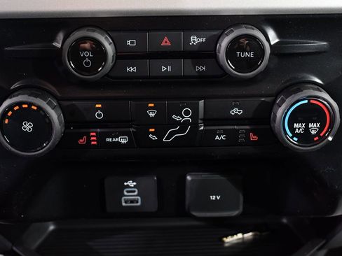 New 2026 Ford F350 XLT w/ XLT Premium Package image 29