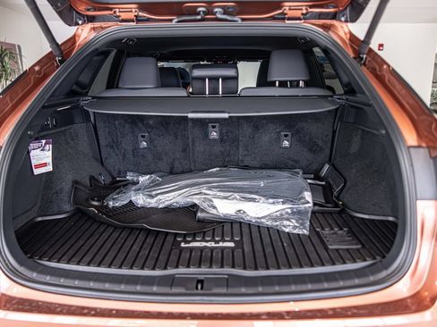 Used 2025 Lexus RX 350 Premium w/ Accessory Package (P1) AWD/4WD image 16