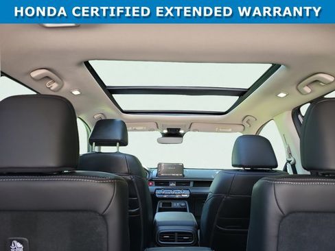 Certified 2025 Honda Pilot Touring image 16