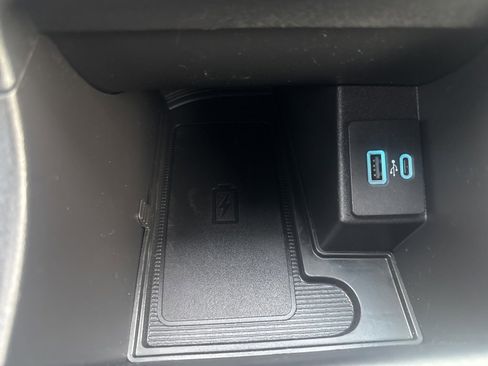 Used 2023 Ford Edge ST-Line w/ Class II Trailer Tow Package image 20