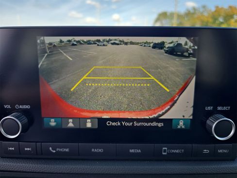 Used 2024 Honda CR-V EX image 19