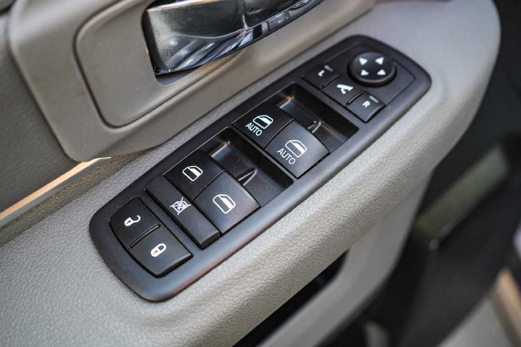 Used 2019 RAM 1500 Big Horn RWD image 18