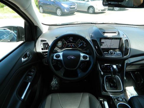 Used 2013 Ford Escape Titanium w/ Parking Technology Pkg AWD/4WD image 15