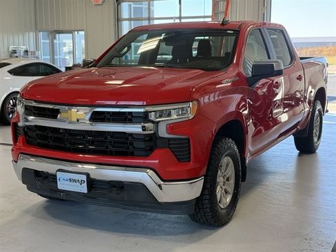 Used 2025 Chevrolet Silverado 1500 LT image 6