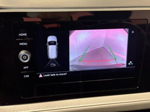 New 2026 Volkswagen Taos S image 18