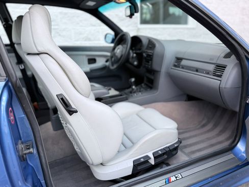 Used 1999 BMW M3 Coupe RWD image 30