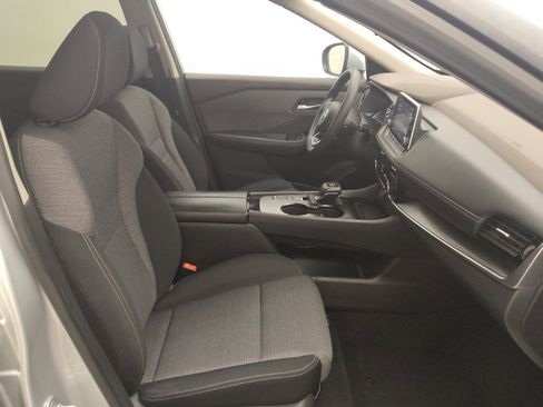 Used 2022 Nissan Rogue SV FWD image 21