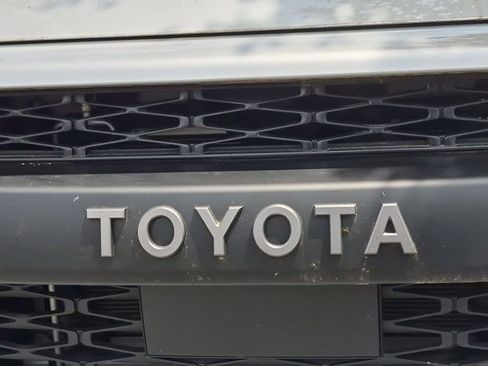 Used 2023 Toyota 4Runner SR5 Premium w/ Moonroof Package AWD/4WD image 5