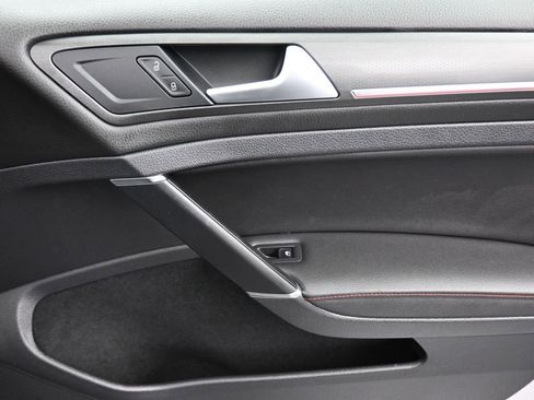 Used 2021 Volkswagen GTI Autobahn image 43