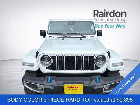 Used 2024 Jeep Wrangler Unlimited Sahara AWD/4WD image 2