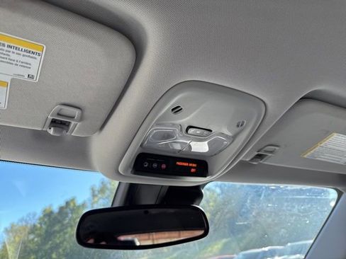 Used 2023 Chevrolet TrailBlazer LT w/ Convenience Package image 56