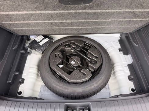 Used 2023 Hyundai Kona SEL AWD/4WD image 35