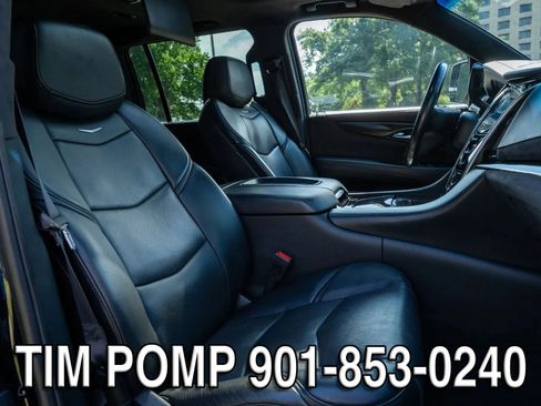 Used 2020 Cadillac Escalade ESV Platinum AWD/4WD image 21