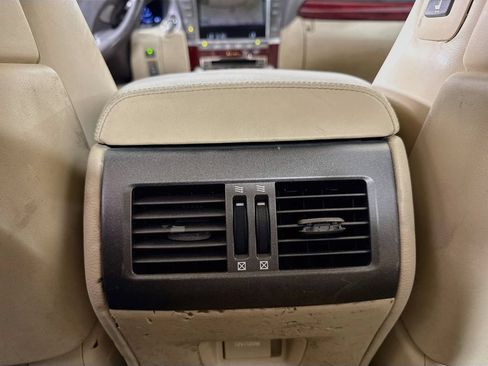 Used 2010 Lexus LS 460 RWD image 32