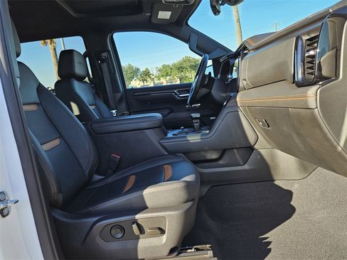 Used 2023 GMC Sierra 1500 AT4 w/ AT4 Premium Package image 36