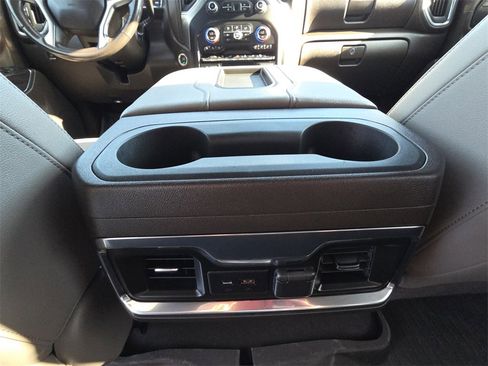 Used 2022 Chevrolet Silverado 1500 LTZ image 31