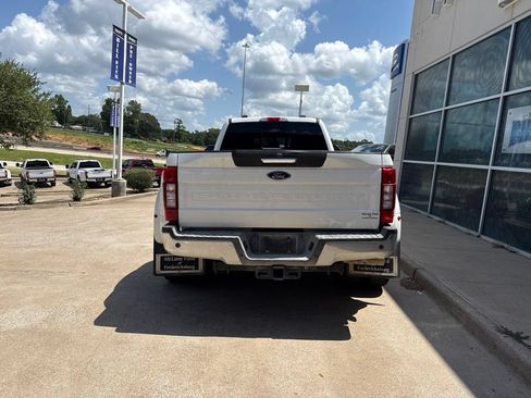 Used 2022 Ford F350 Lariat w/ Lariat Value Package AWD/4WD image 6