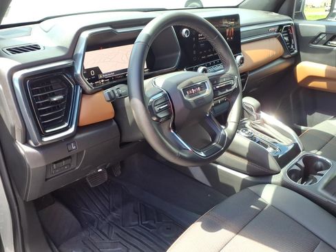 Certified 2024 GMC Canyon AT4 w/ Technology Package AWD/4WD image 23