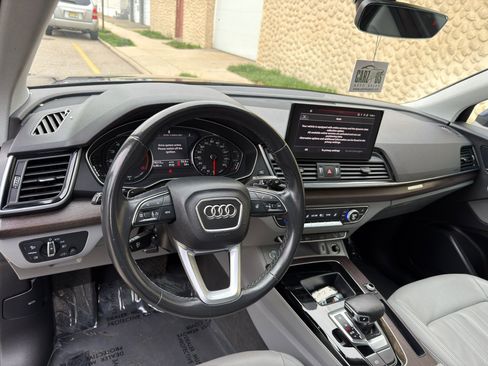 Used 2022 Audi Q5 2.0T Premium AWD/4WD image 21