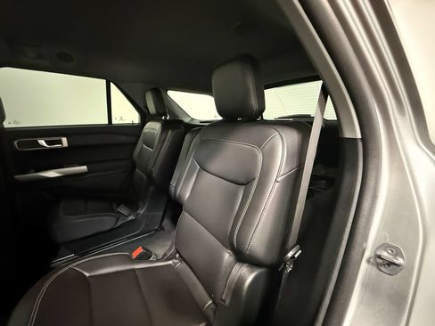 Used 2023 Ford Explorer XLT w/ Equipment Group 202A AWD/4WD image 48