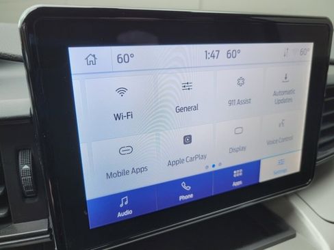 Used 2023 Ford Explorer XLT image 38