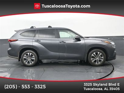 Used 2024 Toyota Highlander XLE