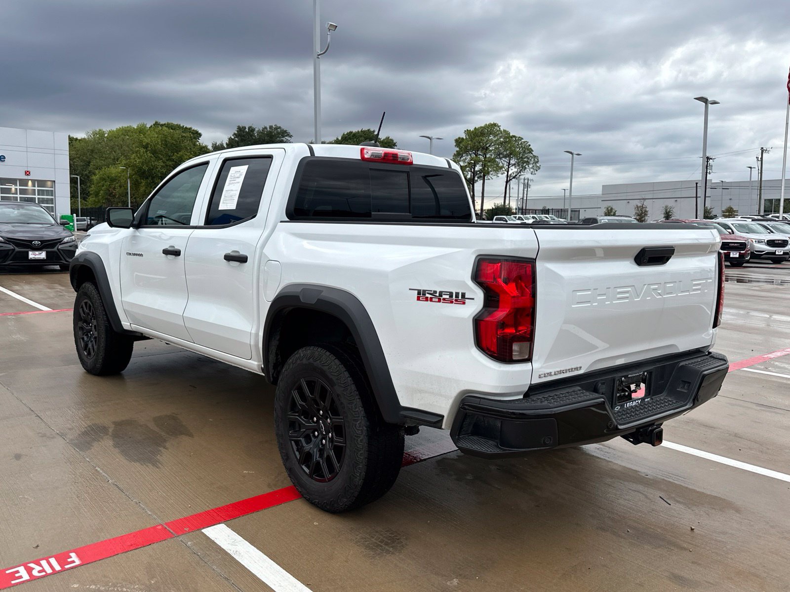 Certified 2024 Chevrolet Colorado Trail Boss w/ Technology Package AWD/4WD image 3