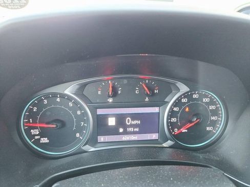 Used 2022 Chevrolet Equinox RS w/ Infotainment Package image 7