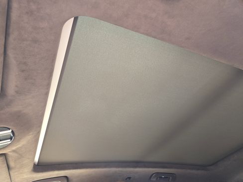 Used 2019 Porsche Cayenne Turbo image 19