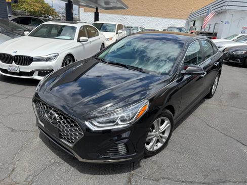 Used 2019 Hyundai Sonata SEL w/ Cargo Package FWD image 2