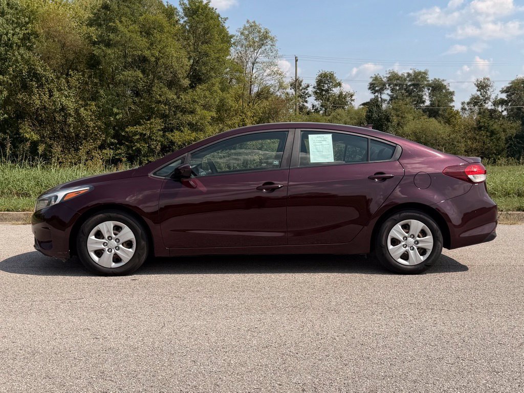 Used 2018 Kia Forte LX w/ LX Rear Camera Package FWD image 9