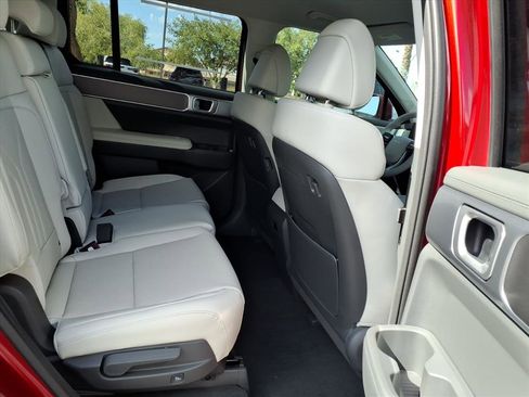 New 2026 Hyundai Santa Fe SEL image 9