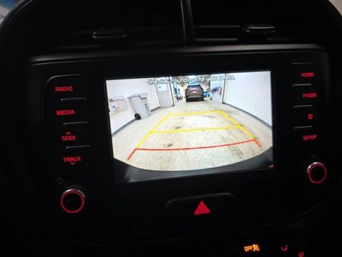 Used 2020 Kia Soul S image 22