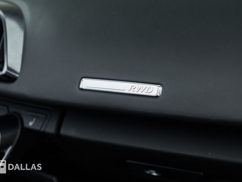 Used 2021 Audi R8 V10 w/ Premium Package RWD image 30