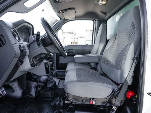 Used 2016 Ford F650 2WD Regular Cab Super Duty image 27